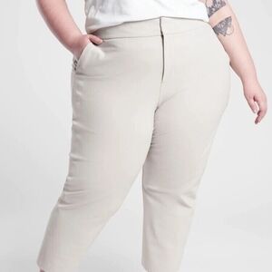 Athleta Stellar Straight Crop Pant Women’s Size 14 Beige Stretch Work Travel